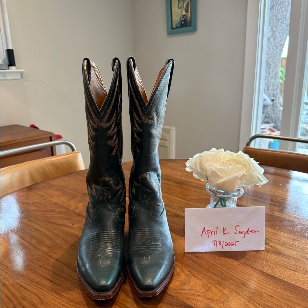 Tecovas Annie in Teal size 6 worn twice.